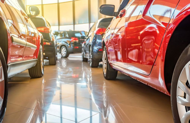 Українці зможуть отримати реєстраційні документи та номерні знаки на авто одразу в автосалоні