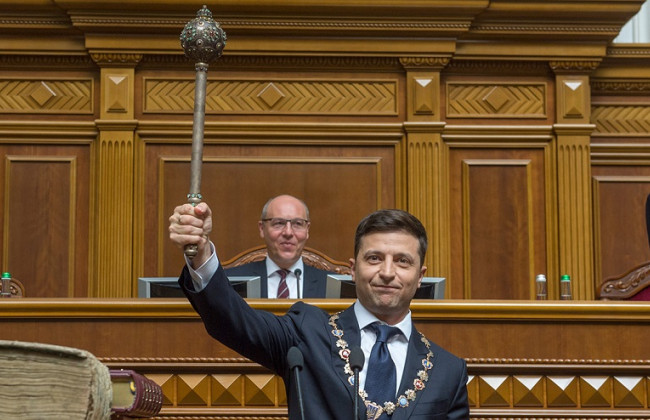 Почему Зеленский ветировал закон о возобновлении конкурсов на госслужбу