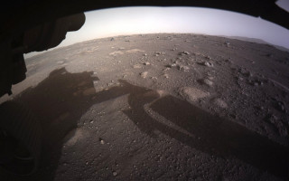 NASA показало перші кольорові фото та відео з Марса