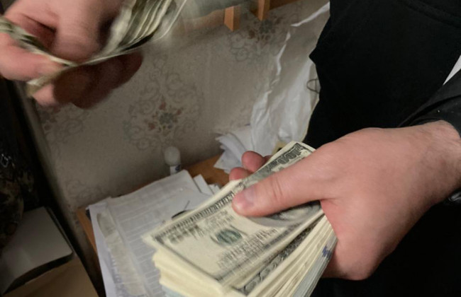 Передавав секретні дані в «ДНР»: ДБР викрило підполковника податкової