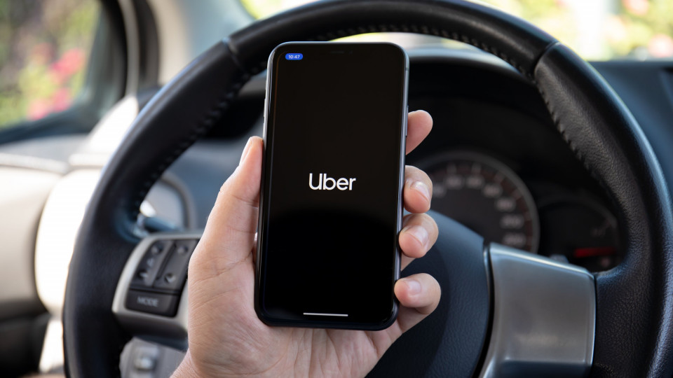 Таксисти Uber де-факто є працівниками і мають право на соціальні гарантії – ВС Великобританії