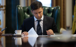 Зеленський звільнив очільників дев'яти РДА на Миколаївщині