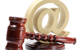 Суд не долучив до справи докази, надіслані на e-mail: ВС пояснив, як діяти