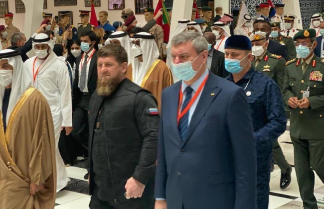 Не вважаю можливим «шарахатися» від представників країни-агресора: Уруський пояснив спільне фото з Кадировим