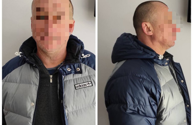 В Івано-Франківську поліція затримала збувача зброї та боєприпасів