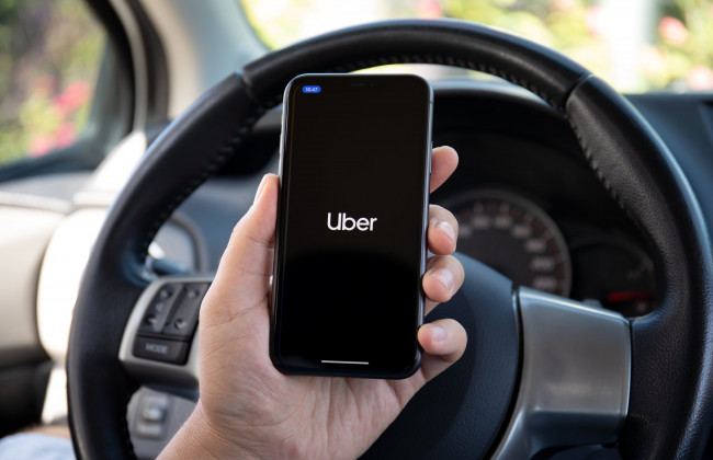 Таксисти Uber де-факто є працівниками і мають право на соціальні гарантії – ВС Великобританії