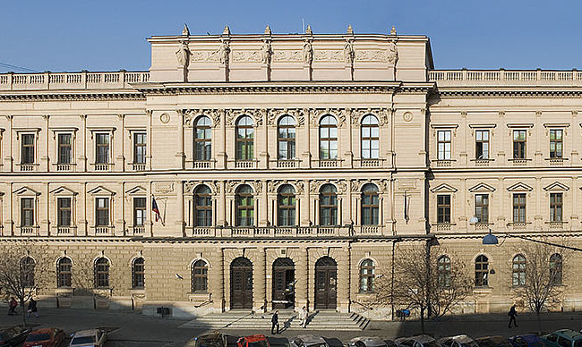 Конституционный суд Чехии признал частично незаконным карантинное закрытие розничных магазинов