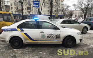 Водій Mercedes втікав від поліції і збив двох пішоходів у Києві