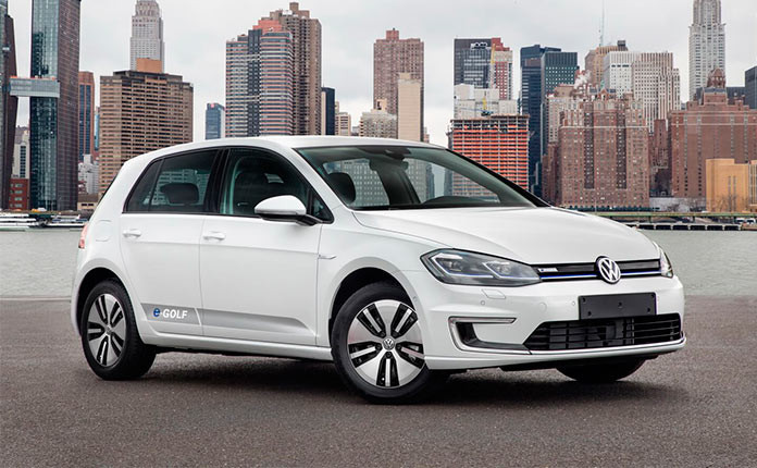 Volkswagen столкнулся с проблемой нехватки аккумуляторов на популярную модель Golf