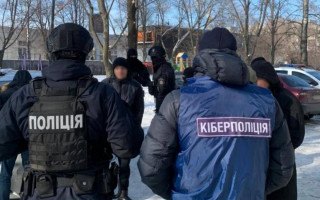 У Києві викрили шахраїв, які через інтернет-продажі неіснуючих автомобілів виманили понад мільйон гривень