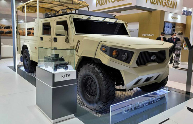 Прочный вездеход: Kia представила брутальный внедорожник, фото