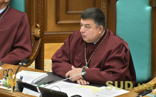 Зеленський продовжив відсторонення Олександра Тупицького від посади голови КСУ