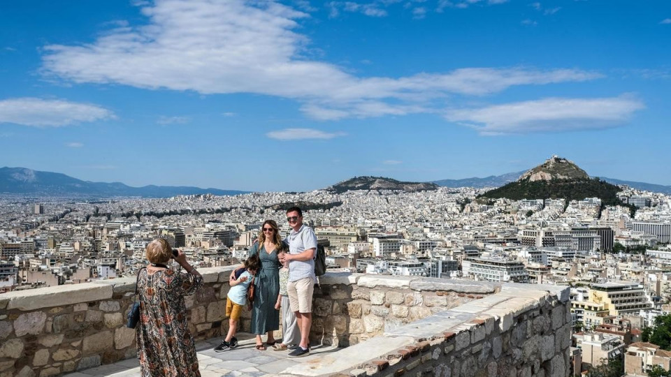 Греция ведет переговоры с Великобританией о разрешении отпусков с паспортами вакцинации