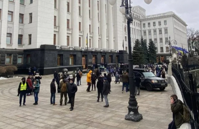 Акція протесту на підтримку активіста біля Офісу президента: онлайн-трансляція