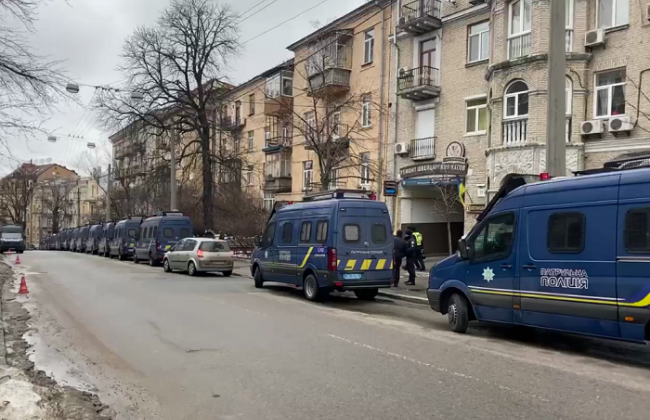 У Києві збирається акція на підтримку Стерненка під ОП: фото і відео