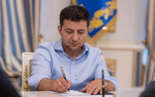 Зеленський підписав закон щодо перебування в Україні робітників іноземних посольств та консульств