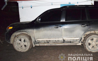 В Винницкой области водитель насмерть сбил пешехода, после чего спрятал машину и обратился в больницу