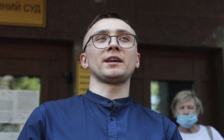 В Офісі Президента пояснили, чому Зеленський не коментує вирок Стерненку