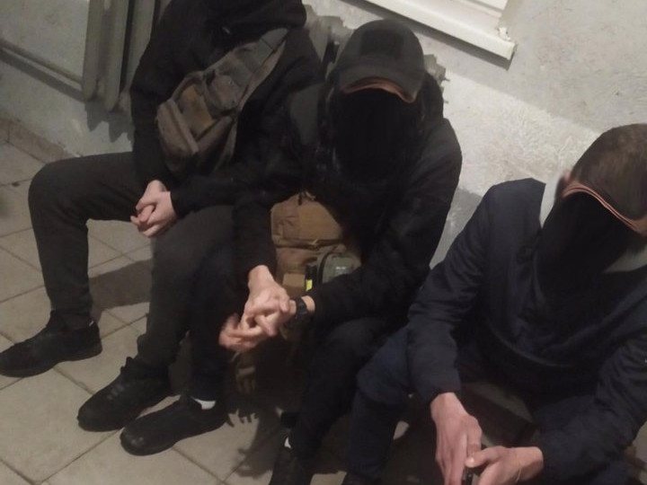 Во Львове пранкеры выдавали себя за контролеров, чтобы не платить за проезд: их задержали