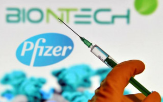 Украина ожидает скорой поставки американской вакцины Pfizer/BioNTech
