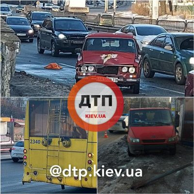 В Киеве в результате ДТП авто вылетело на остановку с людьми