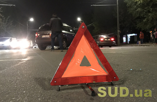 В столице водитель Mercedes «под кайфом» протаранил Audi: видео