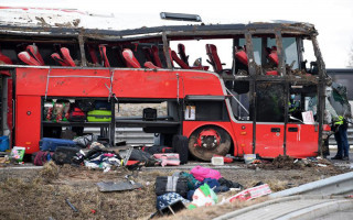 У Польщі перекинувся автобус із українцями: назвали причину смертельної ДТП