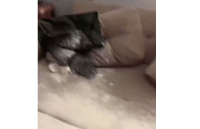 В Киеве девушка после стрельбы разгромила съемное жилье, видео