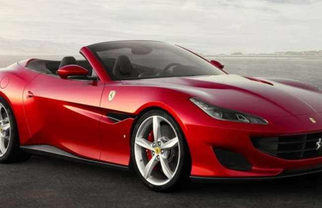 Назвали лучшие автомобили для девушек