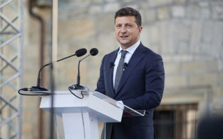 Зеленський привітав українок з Міжнародним жіночим днем