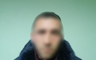 Перепутала машины: 19-летнюю киевлянку вывезли за город и изнасиловали