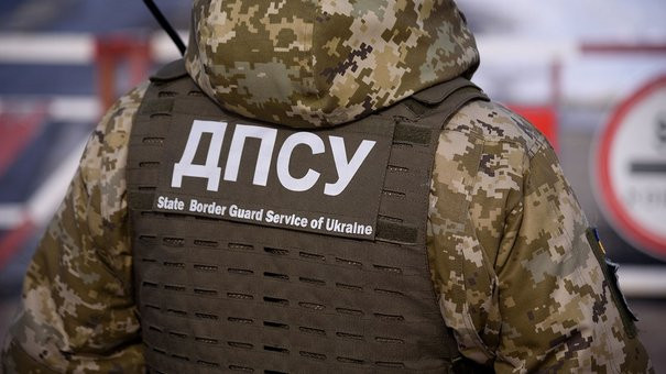 В Украине раскрыли незаконные перевозки людей в РФ через Крым