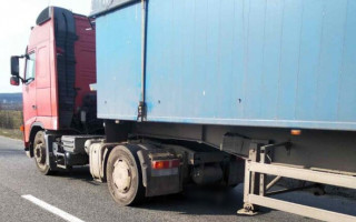 В Одесской области фура переехала лежащего на дороге мужчину