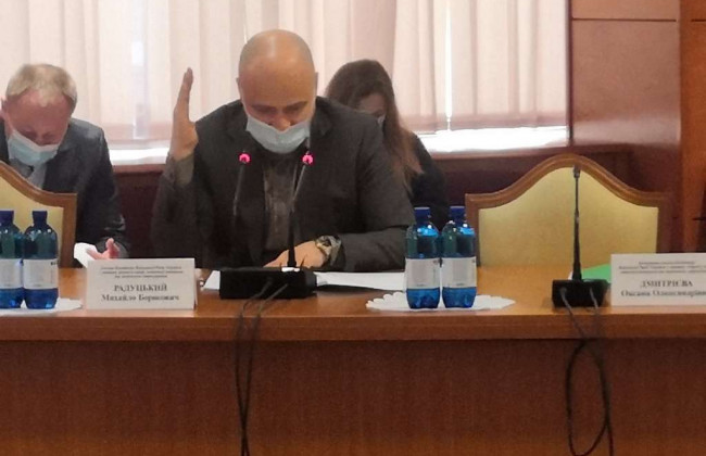 Комітет з питань здоров'я рекомендує Раді прийняти законопроекти про заборону продажу лікарських засобів дітям