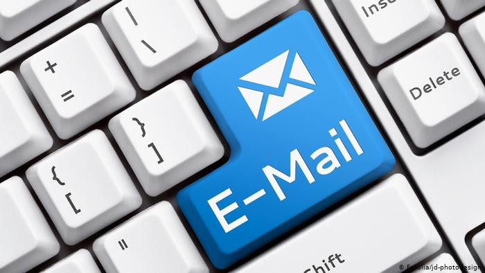 Суди у Польщі будуть зобов’язані відправляти листи через національну систему електронної пошти