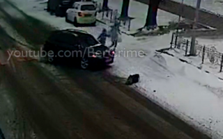 У Києві авто збило школярку, яка рухалась по нерегульованому пішохідному переходу