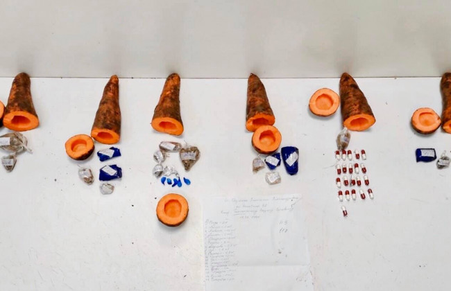 Одеситка намагалась передати в СІЗО наркотики в шести моквинах, фото