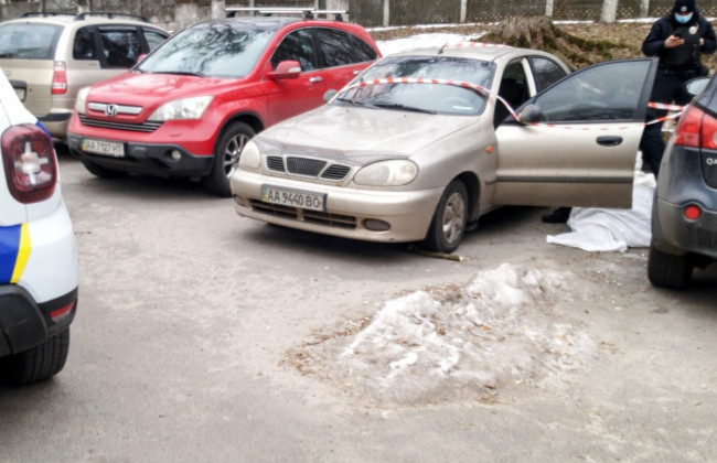 В Киеве на парковке нашли труп