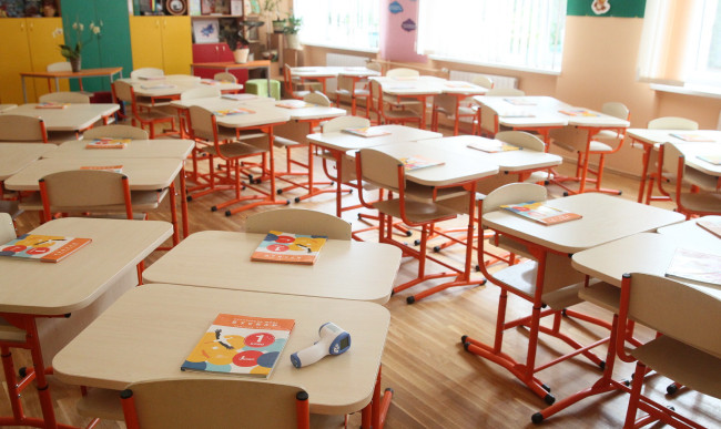 В Киеве закрыли две школы на карантин