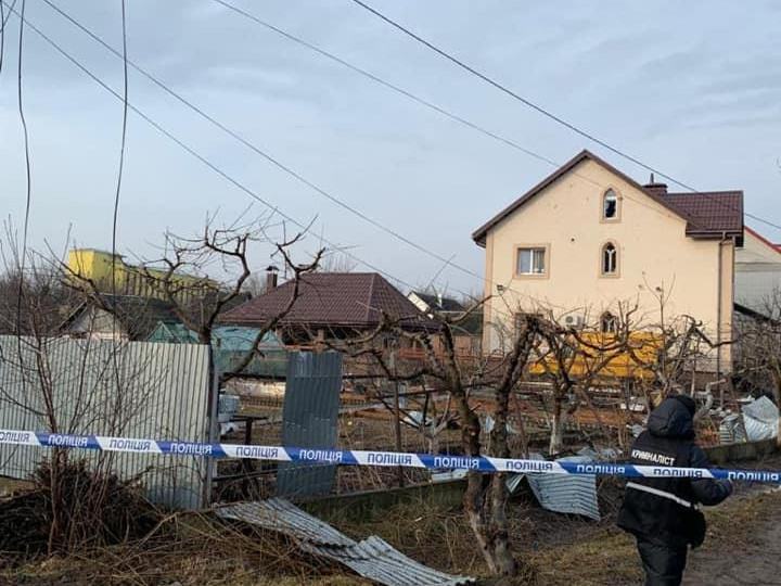 Під Києвом стався вибух: у поліції говорять про постраждалих, фото