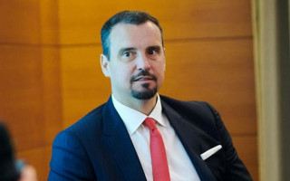 Экс-глава Укроборонпрома купит аграрную компанию в Украине