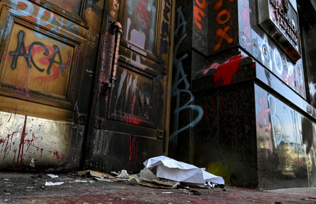 Стало відомо, хто оцінив у 2 млн грн відновлення пошкодженої будівлі Офісу Президента