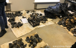Полиция разоблачила схему незаконной добычи драгоценных камней