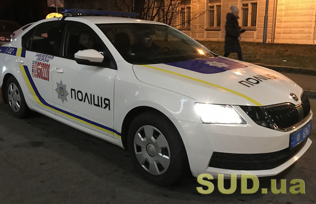 В Киеве возле метро  умер человек