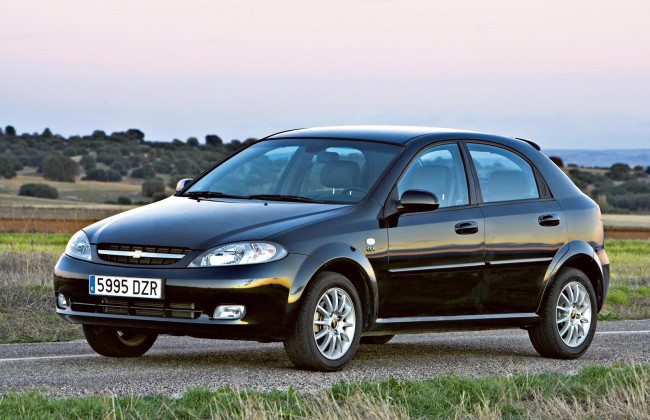 ТОП-5 лучших автомобилей для плохих дорог