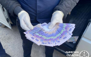 На Львівщині викрили одного з керівників полігону, який налагодив схему збуту викраденого пального