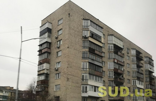 В Киеве мужчина выпал с 8 этажа и чудом выжил