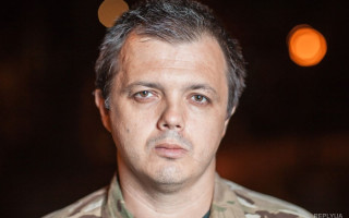 Семенченку в СБУ вручили підозру в створенні незаконного збройного формування