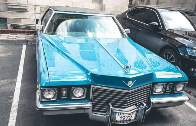 В Украине заметили американский автомобиль из 70-х