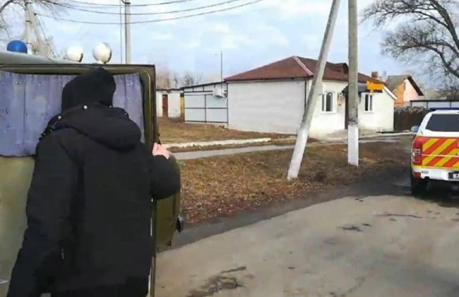 На Харьковщине женщина выбросила младенца в выгребную яму